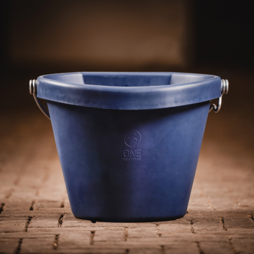 One Equestrian The One Bucket 18L